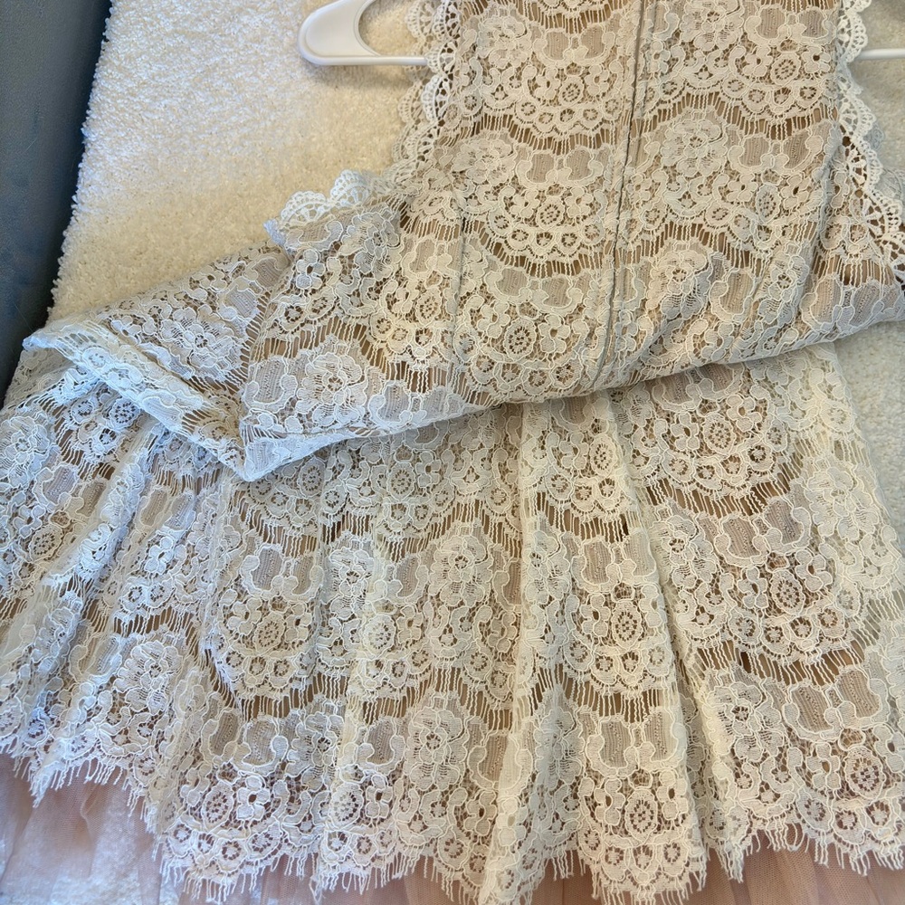 Trixxi Cream Lace Midi Dress - Picture 6 of 11